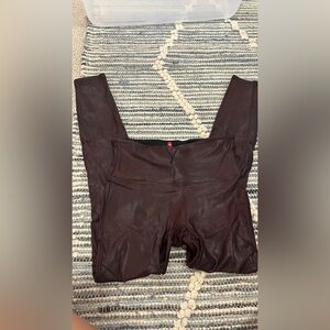 SPANX Plum Faux Leather Leggings, sz M